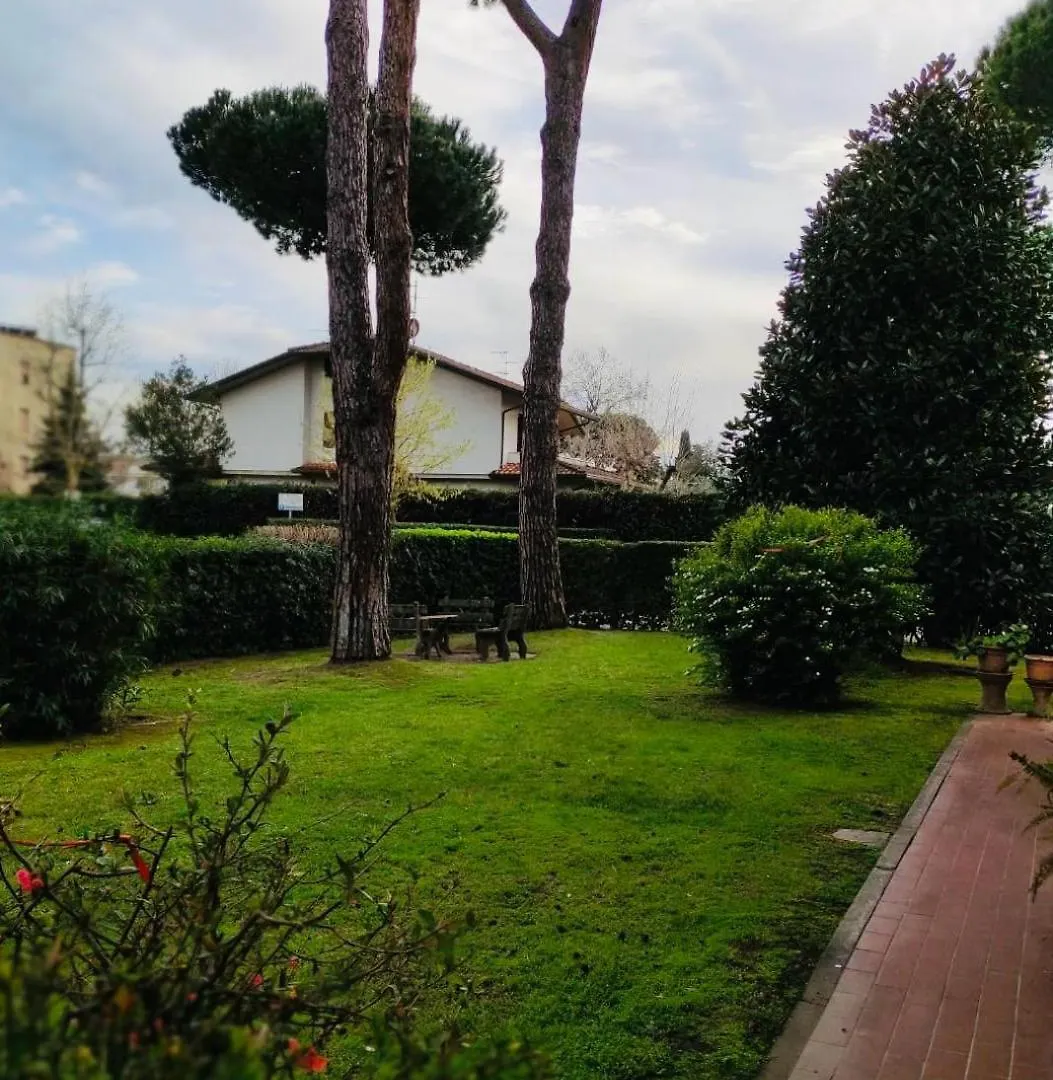 Apartment 7Lecci Beach House Lido di Camaiore Italy